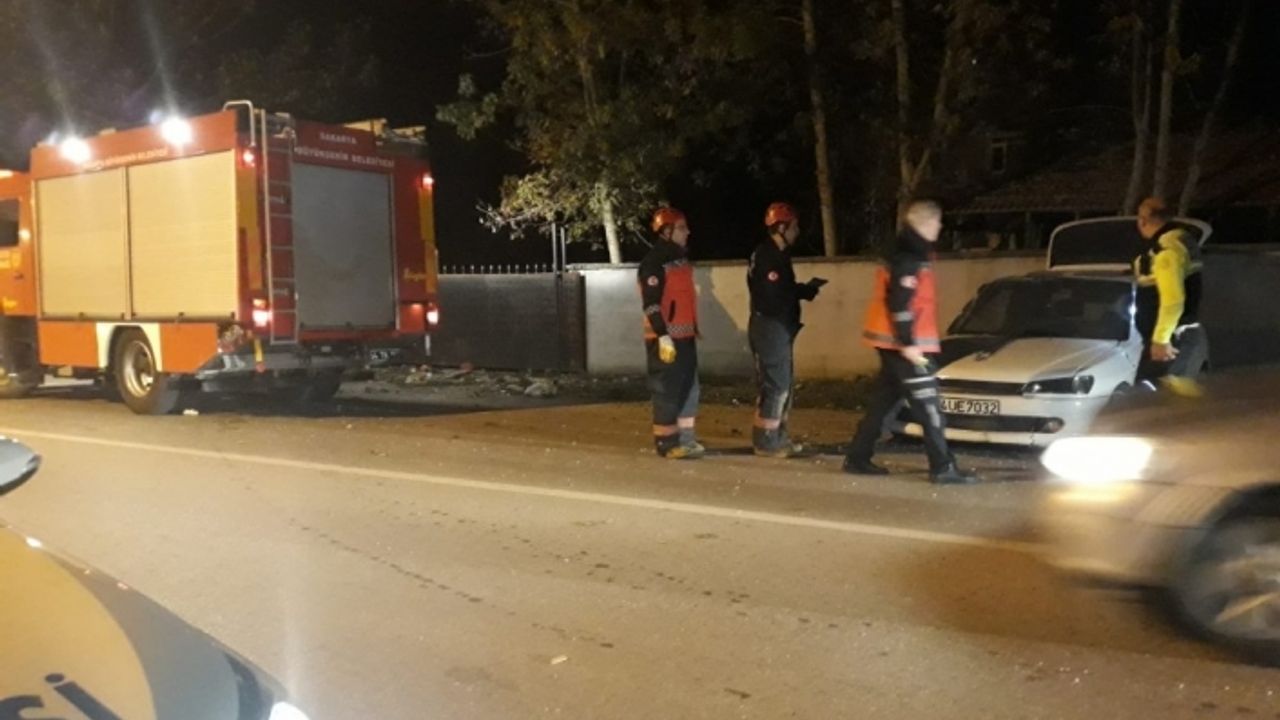 Babasının arabasıyla kaza yaptı, aracı kaza yerinde bırakıp kaçtı
