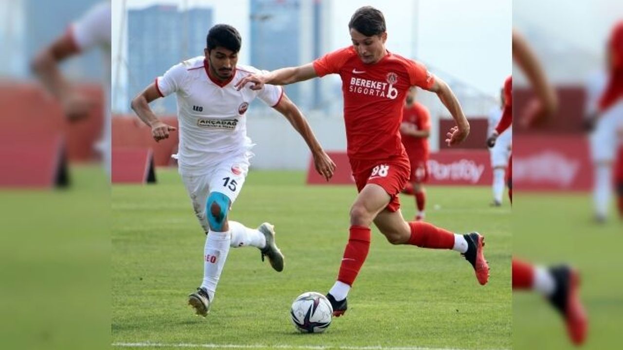 Ümraniyespor: 3 - Kahramanmaraşspor: 1  