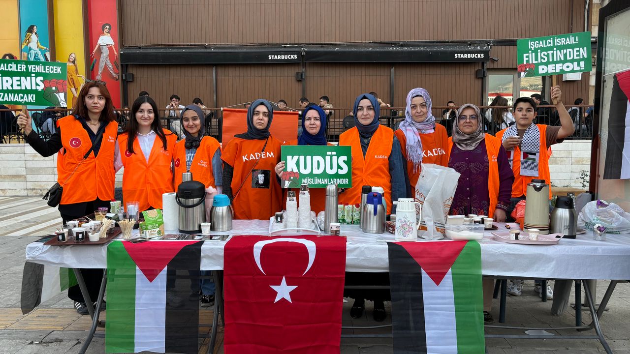 Kahramanmaraş'ta KADEM üyeleri İsrail'in Gazze'ye saldırılarını protesto etti