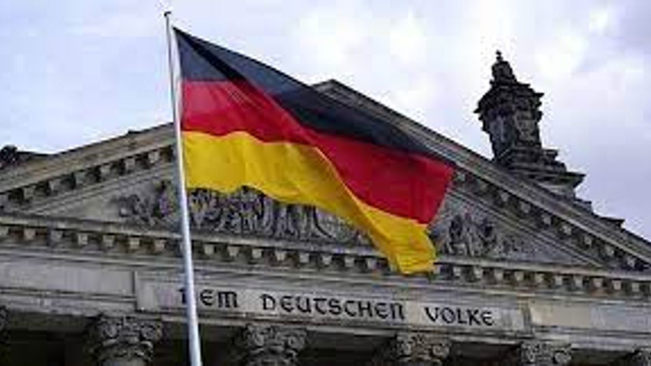 Almanya, 1.4 Milyon İşçi Alımı İçin Yeni Yasa Kabul Etti!