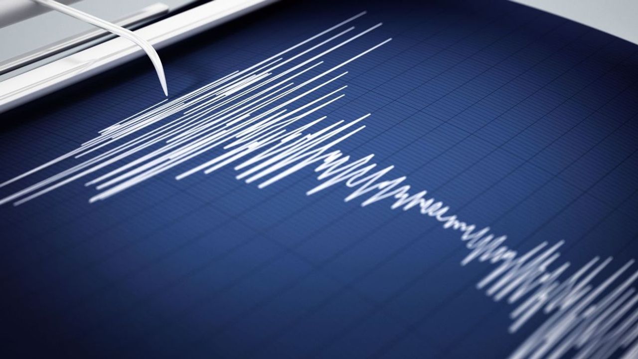 Elazığ deprem mi oldu? SON DAKİKA! Elazığ kaç şiddetinde deprem oldu?