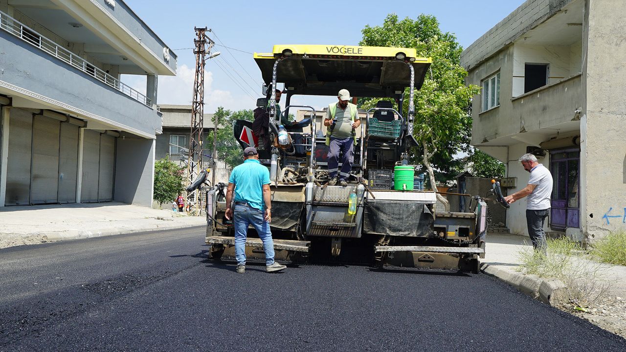 2 Bin Ton Asfalt Kullanıldı: Haydarbey Caddesi Yeniden Trafiğe Açılıyor