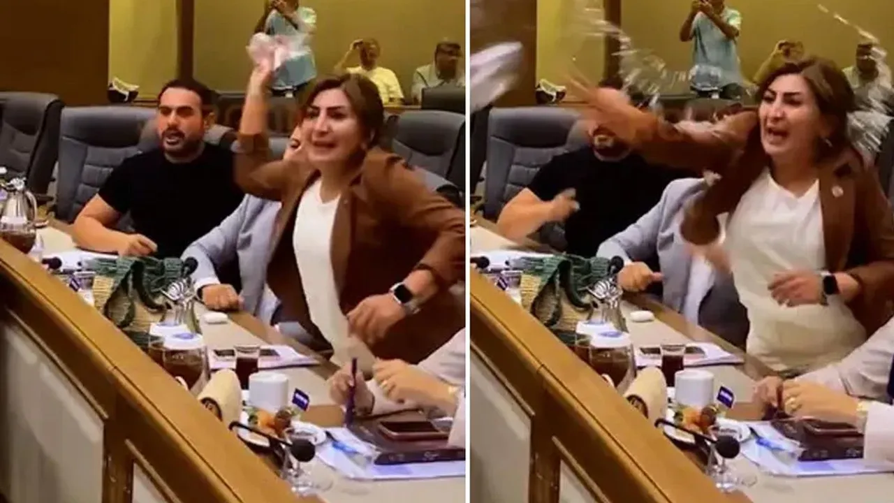 Mecliste Gerilim Zirveye Çıktı! Su Şişeleri Havada Uçuştu
