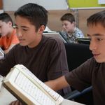 13 yaşındaki ikiz kardeşler birlikte Kur’an-ı Kerim’i ezberleyerek hafız oldu