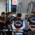 İzmit Belediyesi'ne yönelik operasyonda 20 kişi cezaevine gönderildi