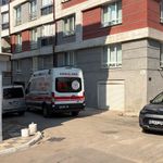 Seyyar satıcı sokak ortasında bıçaklandı