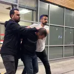 Boşanma aşamasındaki eşini bıçakladı: Şüpheli yakalandı