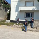 Boşanma aşamasındaki eşini ve baldızını sokak ortasında vurdu