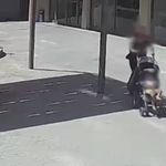Pusetteki bebekle uyuştur*cu kuryeliği yapan kadın yakalandı