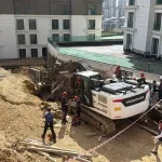 İnşaat alanında göçük altında kalan 2 işçiden 1'i hayatını kaybetti