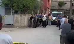 Boşanma aşamasındaki eşini yaraladı ardından kendi kafasına sıktı 