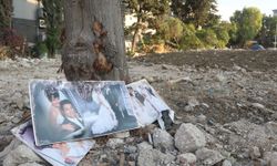 Enkazdan geriye kalan fotoğraf duygulandırdı  