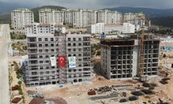 Enkaz kent Hatay'da deprem konutları yükseliyor