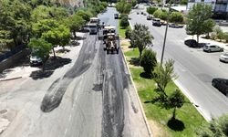 Büyükşehir Bir Caddeyi Daha Yeniliyor