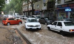 Adana'da sağanak etkili oldu