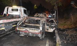 Otomobil alev alev yandı