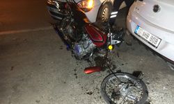 Kazada ön tekeri kopan motosikletin sürücüsü yaralandı   