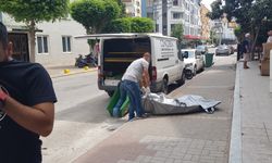 Finlandiyalı kadın Alanya'daki evinde ölü bulundu, ekipler kokudan taşımakta zorlandı  