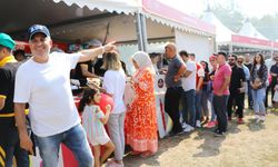 Festivalde kebap kuyruğu