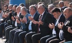 Kahramanmaraş'ta Muhtarlar, depremde şehit olan meslektaşlarını andı 