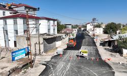 Elbistan'ın İşlek Yolu Darende Caddesi Asfaltla Yeniden Hayat Buluyor