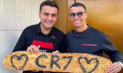 CZN Burak kimdir?  Nerelidir? Kaç restoranı var?