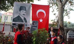 Şehit Kaymakam kabri başında anıldı
