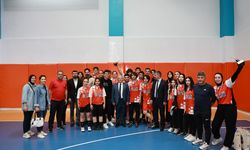 Onikişubat Belediyesi 100. Yıl EXPO 2023 Voleybol Turnuvası finali nefes kesti