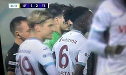 "İstanbulspor Trabzon Maçında Şok Gelişme: İstanbulspor Sahadan Çekildi!"