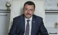 AK Parti Trabzon Büyükşehir Belediye Başkan Adayı Ahmet Metin Genç  Kimdir?