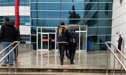 Evden hırsızlık şüphelisi 2 şahıs tutuklandı  