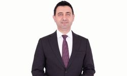 CHP Bayraklı Belediye Başkan adayı İrfan Önal kimdir? İrfan Önal kaç yaşında, nereli?