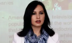 Naciye Selin Şenocak, İhsan Şenocak ile Akraba mı?