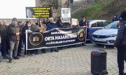 Kahramanmaraş'ta orta hasarlı bina sakinleri yürüyerek tepki gösterdi   