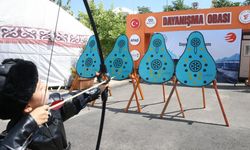 Kahramanmaraş'ta okçuluk kulüplerine malzeme desteği yapıldı