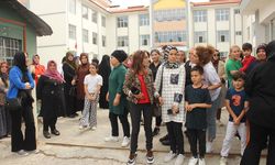 Kahramanmaraş'ta Veliler çocukların başka okula gönderilmesine tepkili!