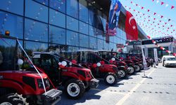 Alparslan Group'tan çiftçilere showroom