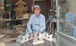 Kahramanmaraş'ta Çocukluğundaki eşyaların ahşap minyatürünü yaptı