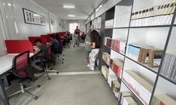 Türk Kızılayın 100. Yıl Kütüphanesi 5 ayda 4 bine yakın depremzedeye hizmet verdi