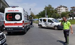 Kazaya giden ambulans kaza yaptı