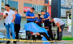 Yol kenarındaki bankta ölü bulundu