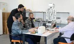 BTÜ’den yapay zeka destekli insansı robot: Moria