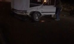 Burdur’da seyir halindeyken manevra yapan otomobil, sol şeritten gelen otomobile çarptı: 5 yaralı