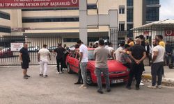 22 yaşındaki motosiklet sürücüsü bariyerlere çarparak hayatını kaybetti