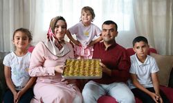 Depremzede çiftin aşk baklavası