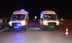 Dur ihtarına uymayan motosikletin çarpması sonucu 1'i polis 3 kişi yaralandı