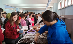 Kahramanmaraş'ta Çocuklar İçin Yardım Eli: Fatih Anadolu Lisesi'nden Kermes Etkinliği!