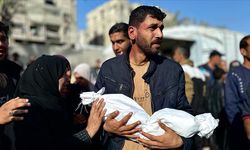 İsrail'in Gazze'ye saldırılarında biri bebek, 29 Filistinli hayatını kaybetti