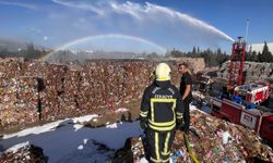 Kahramanmaraş'ta Fabrika Bahçesindeki Yangın Kısa Sürede Söndürüldü