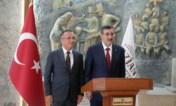 Cevdet Yılmaz Gaziantep'te Valiyle Bir Araya Geldi, Önemli Toplantılar Gerçekleştirildi